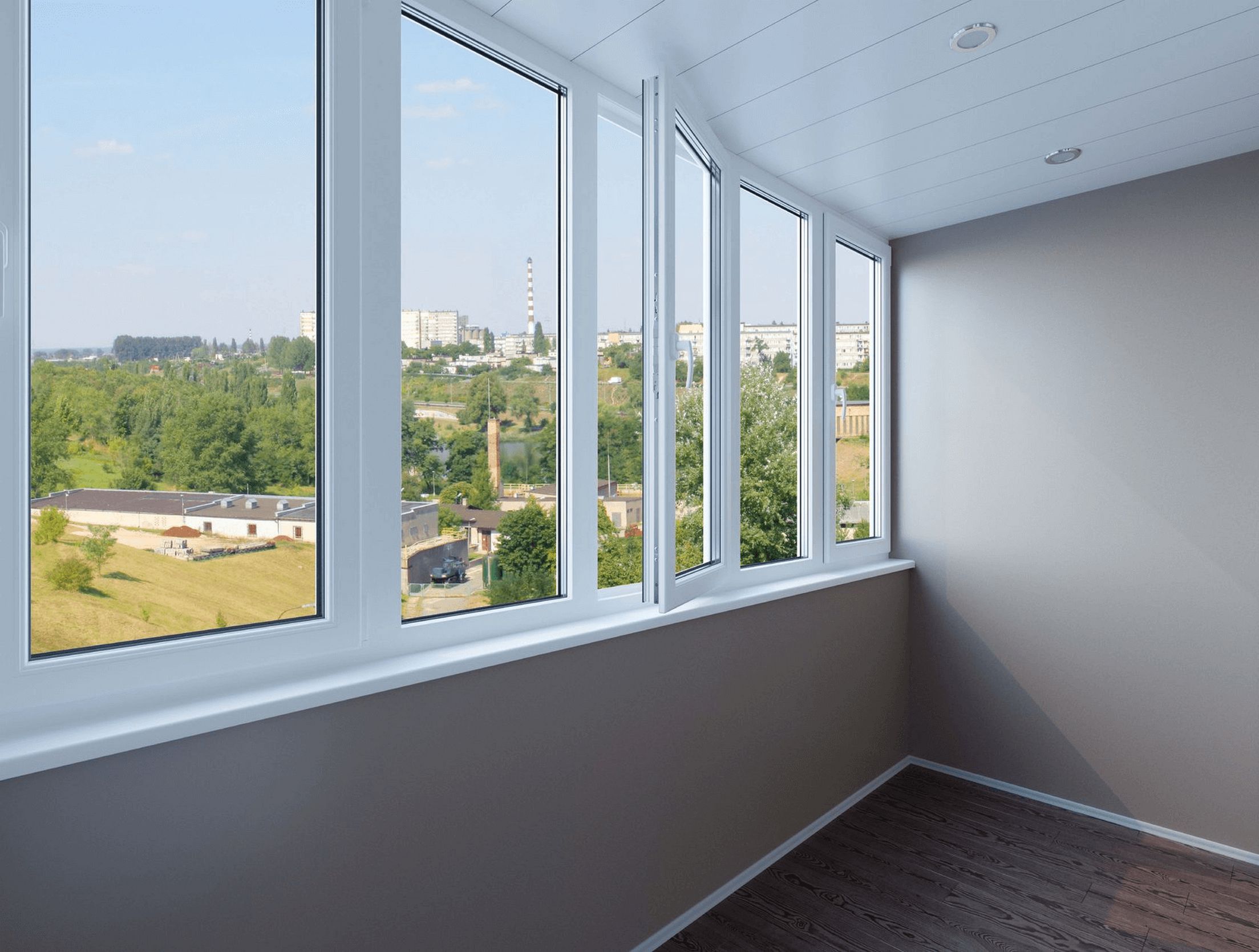 Calculaţi preţul vitrării balconului/lodjei
